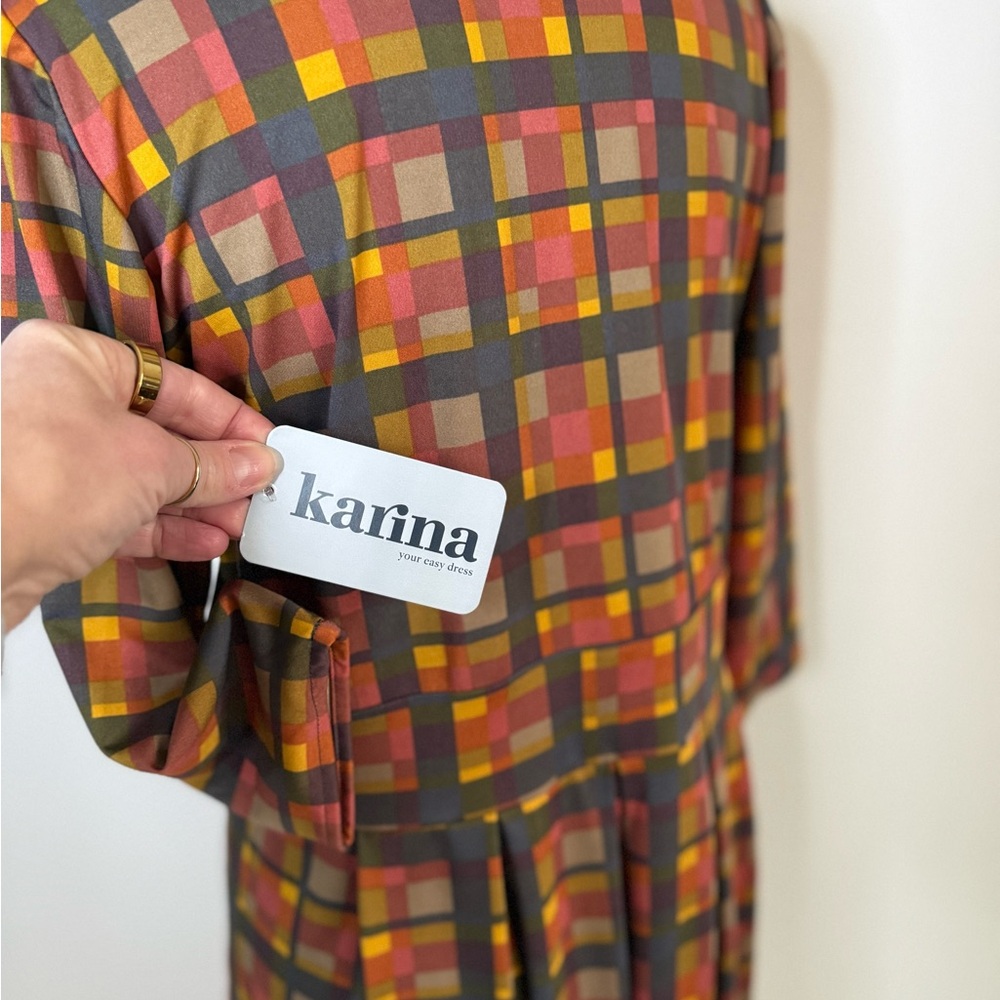 Karina Plaid Faux Wrap Dress Fall Colors Stretch Travel Dress M - Picture 12 of 12